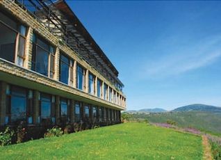 Ngorongoro Wildlife Lodgeの宿泊予約・料金比較【フォー